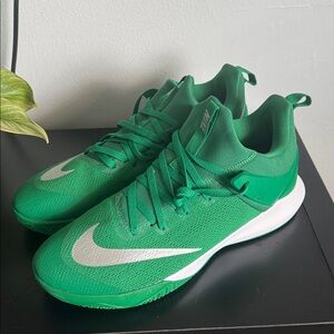 Nike Zoom Shift men’s sneakers NWOT/B baseball athletic streetwear sports